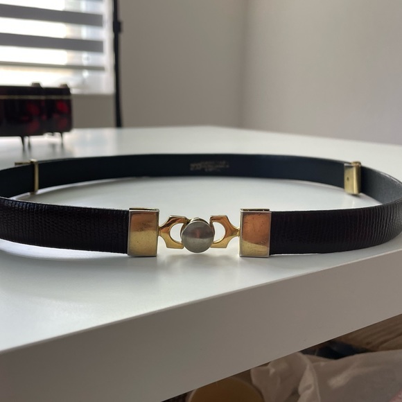 Vintage Cuero Vaca Industria Argentina Dark Brown Leather Belt w/Gold Hardware - Picture 4 of 12